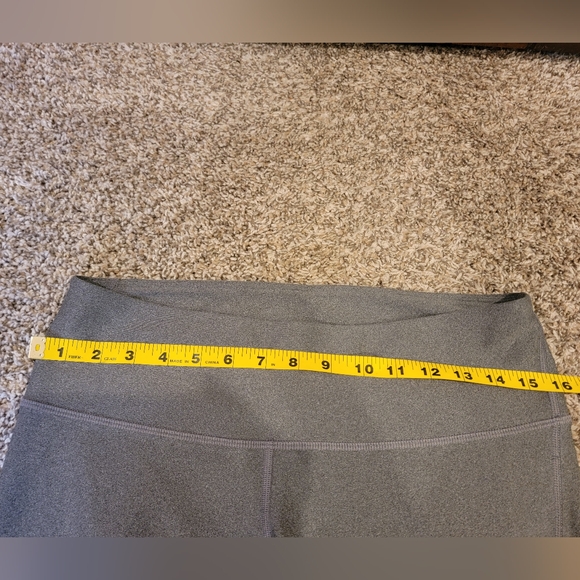 Under Armour High-Rise Leggings - Picture 6 of 7